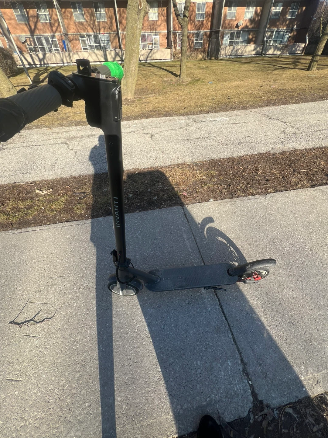 INVIANTI Electric Scooter