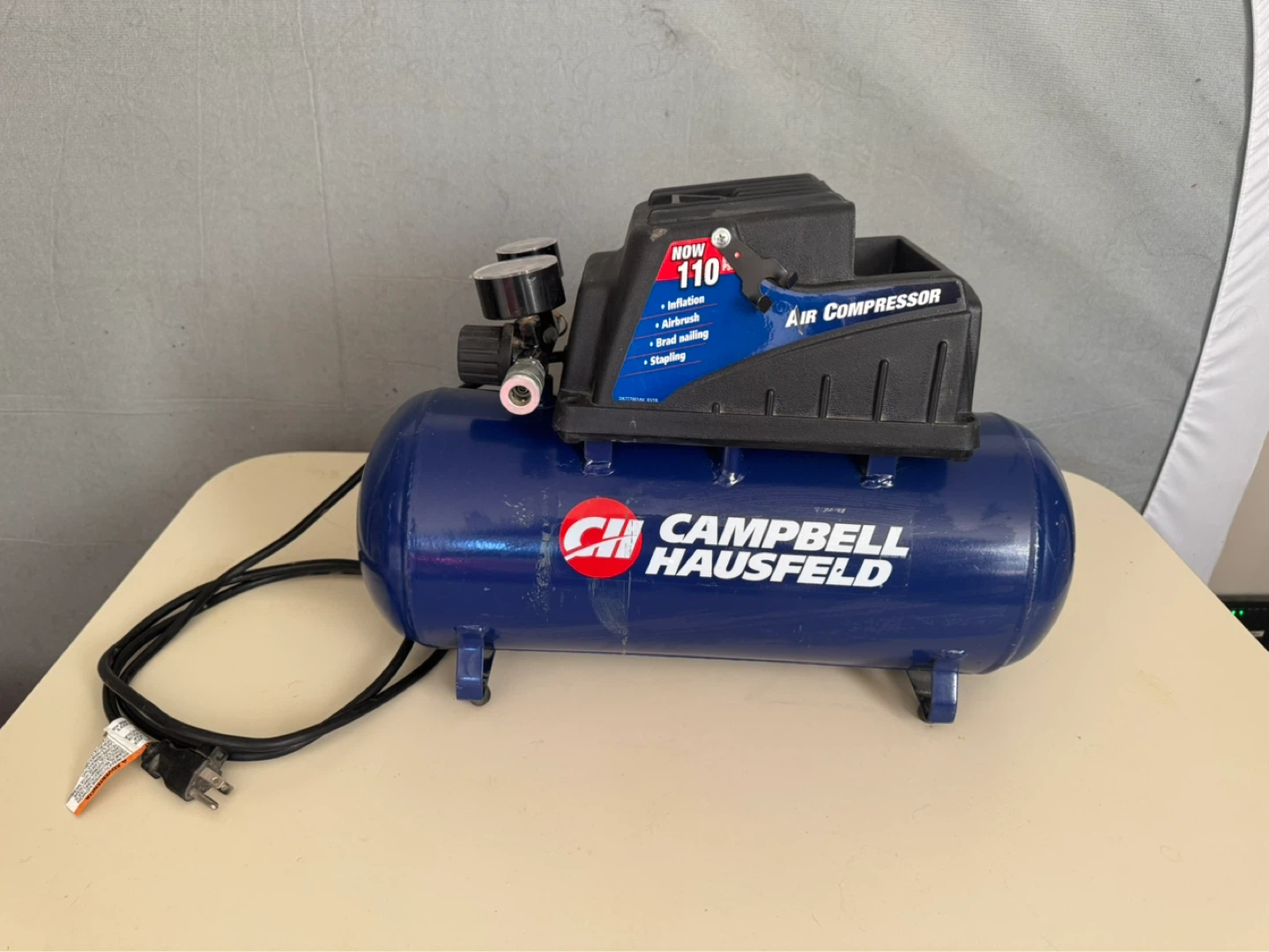 Campbell Hausfeld Air Compressor FP209402 - 3 Gallon