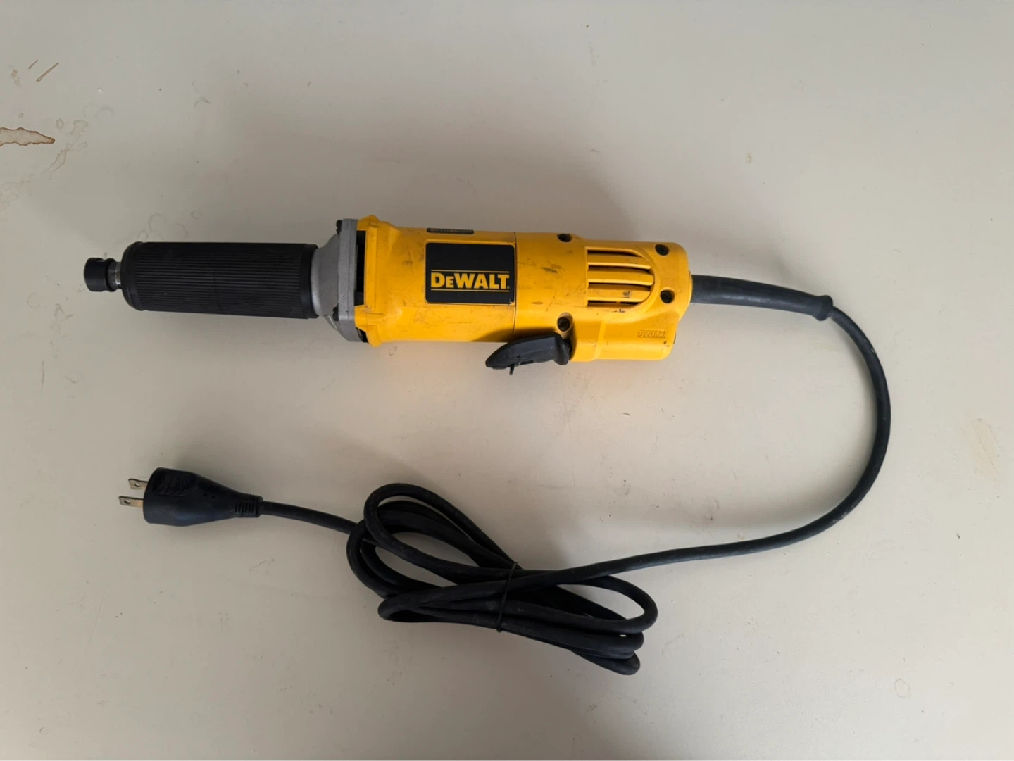 DeWalt DW887 1 1/2" Die Grinder - photo 5