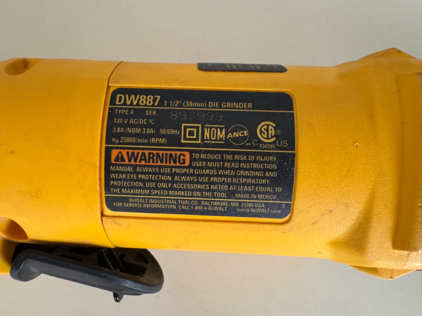 DeWalt DW887 1 1/2" Die Grinder - photo 2