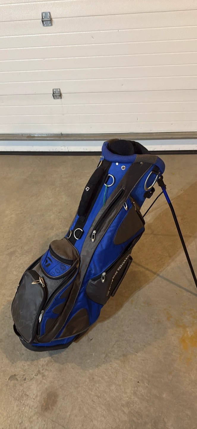 Taylormade golf bag