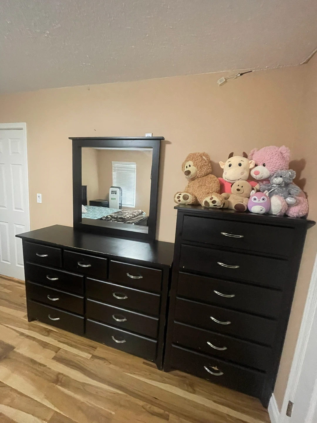Dark Wood Bedroom Set - Bed Frame, Dresser, Nightstand - photo 5