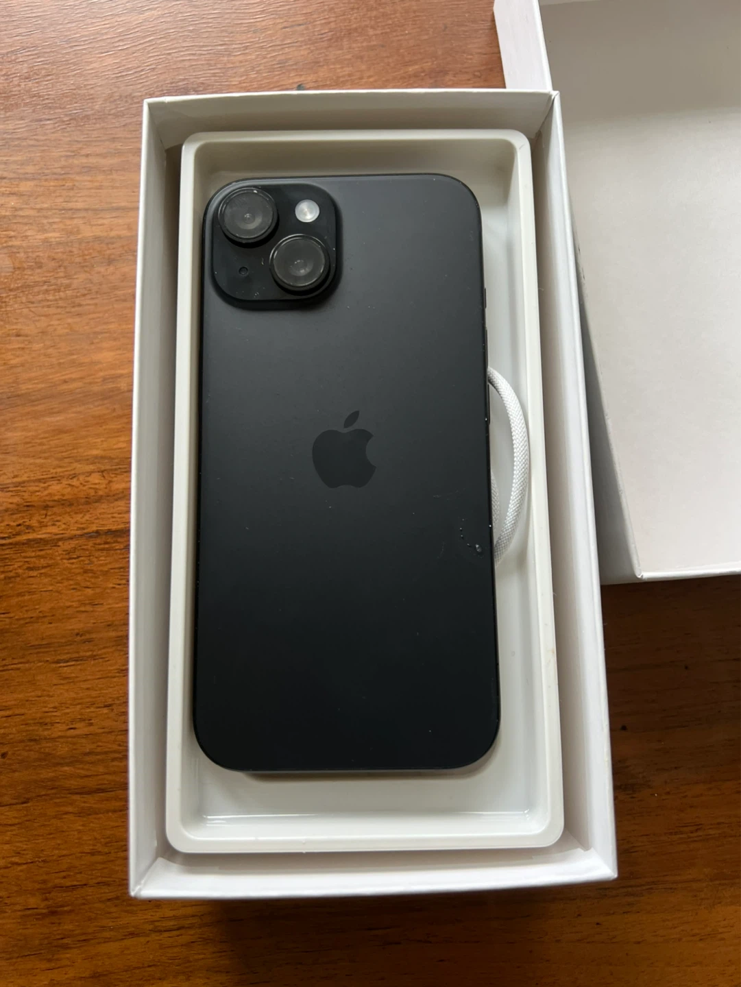 Apple iPhone 15 - photo 2