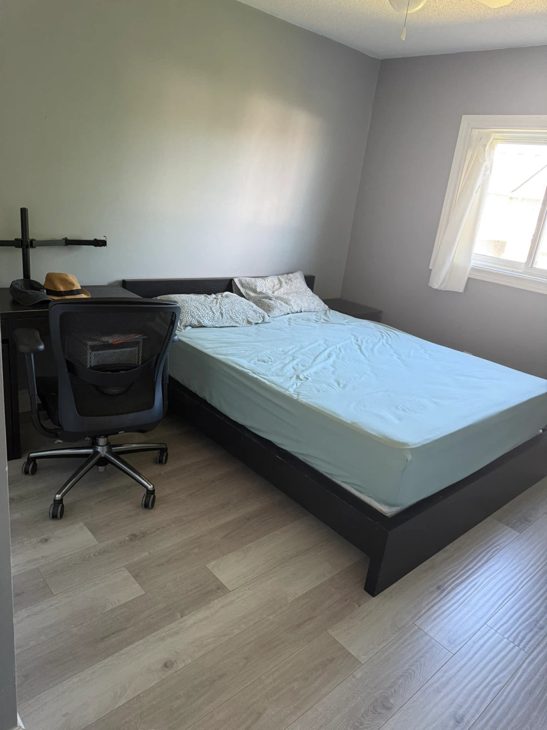 Full set- Queen Bed Frame, Mattress