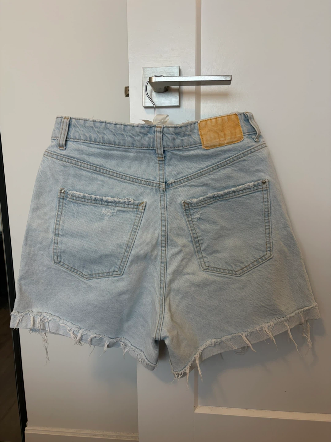 Zara High-Waisted Denim Shorts - Light Wash - photo 2