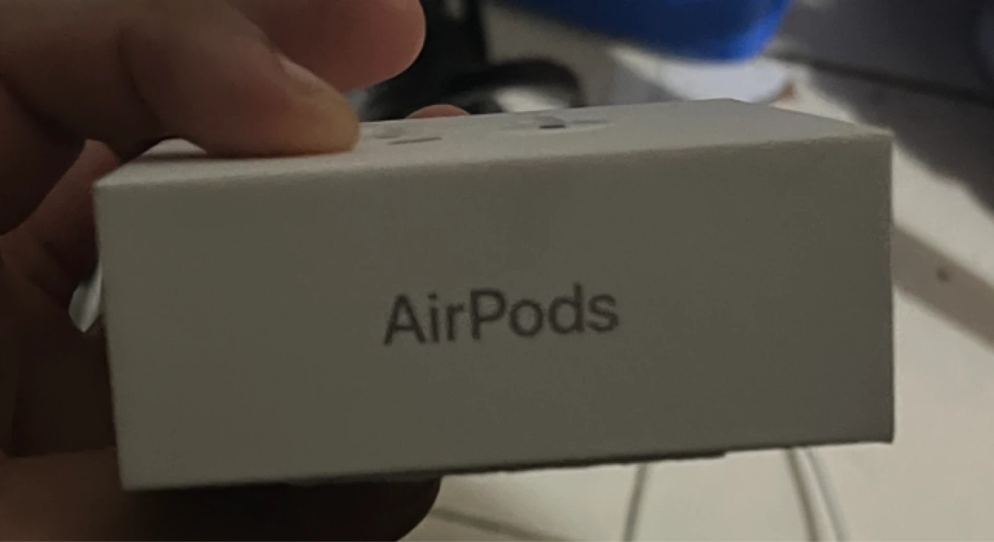 Apple AirPods 4 - photo 3