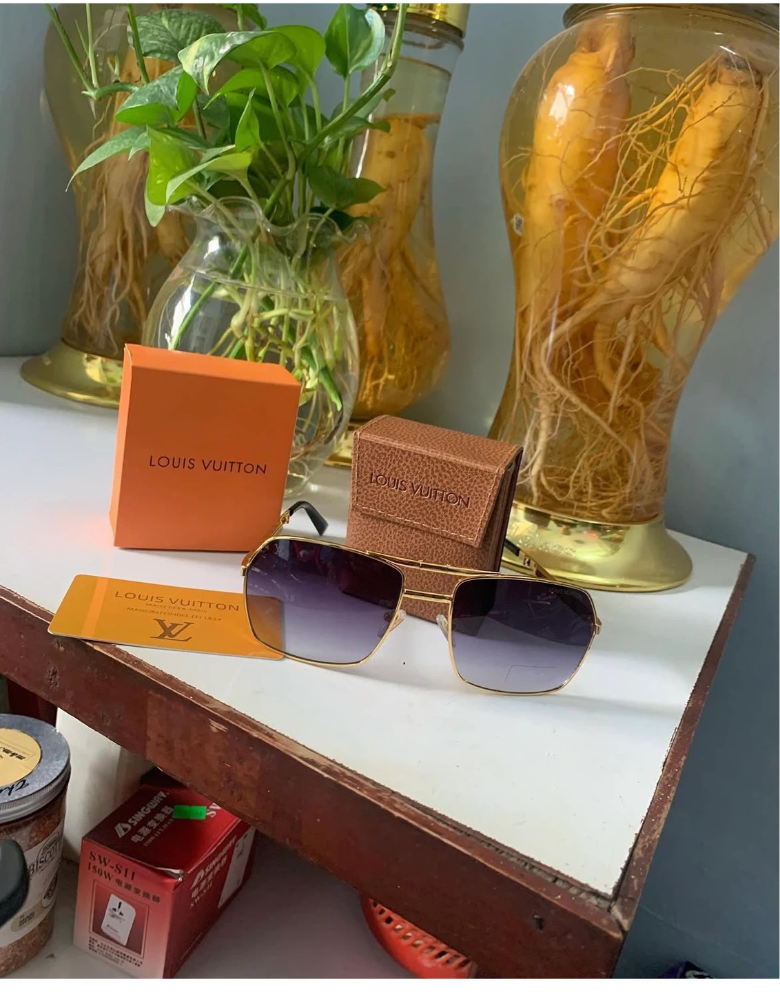Sunglasses with Case and Box - photo 3