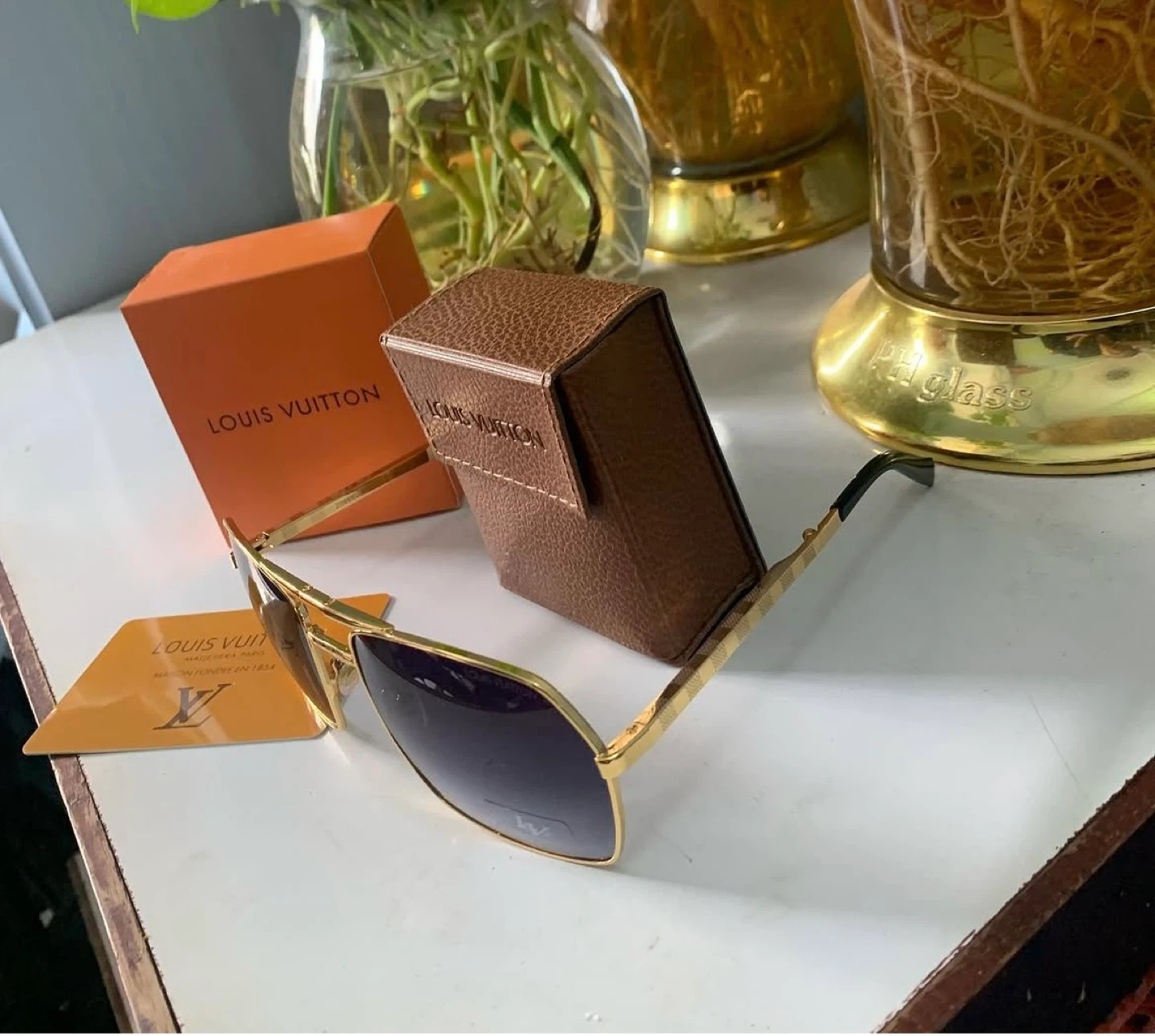 Sunglasses with Case and Box - photo 4