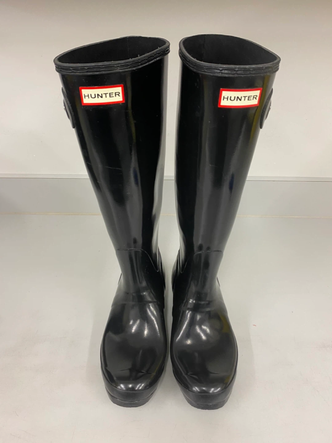 Hunter Women's Tall Gloss Rain Boots Black- o