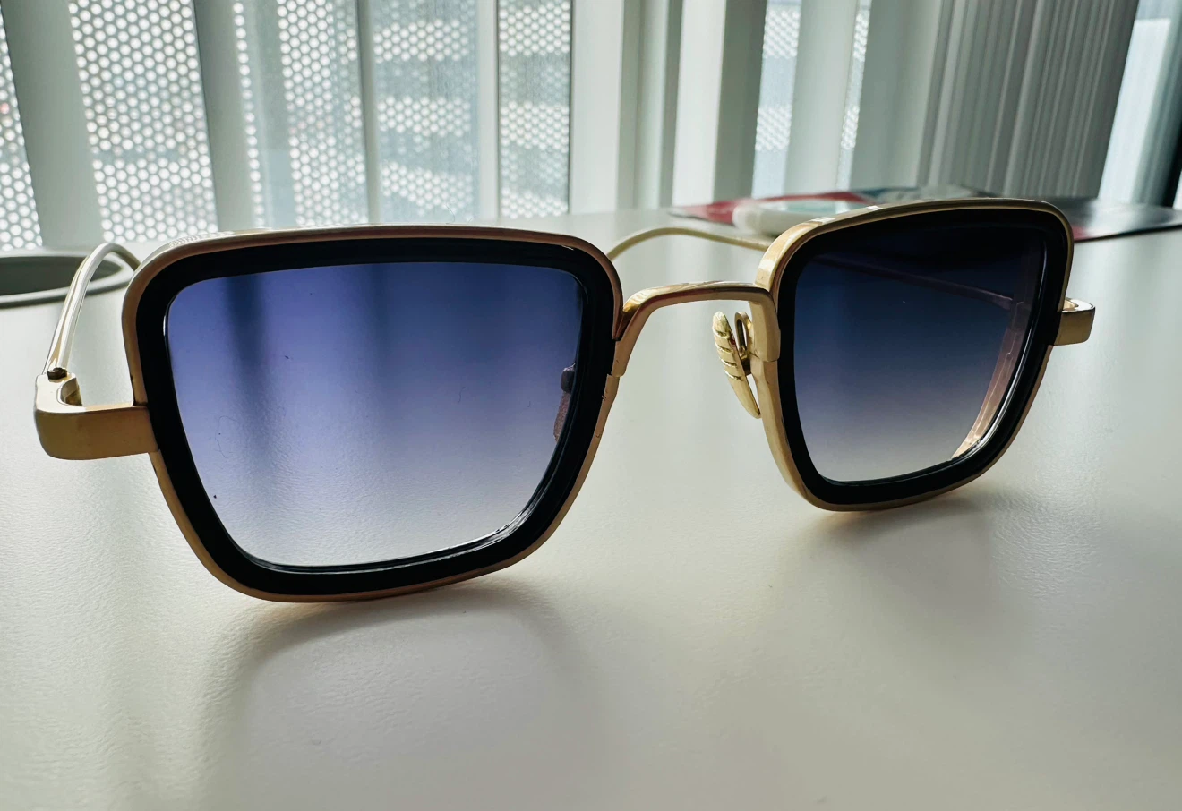Square Frame Unisex Sunglasses