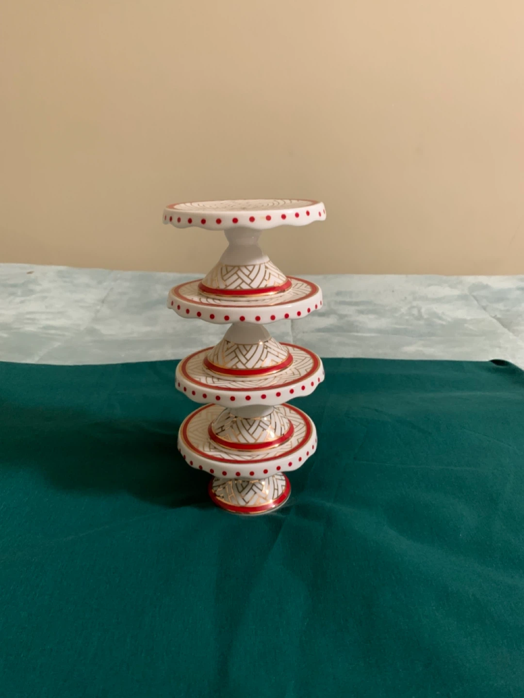 Grace's Teaware Tiered Dessert Stand - photo 3