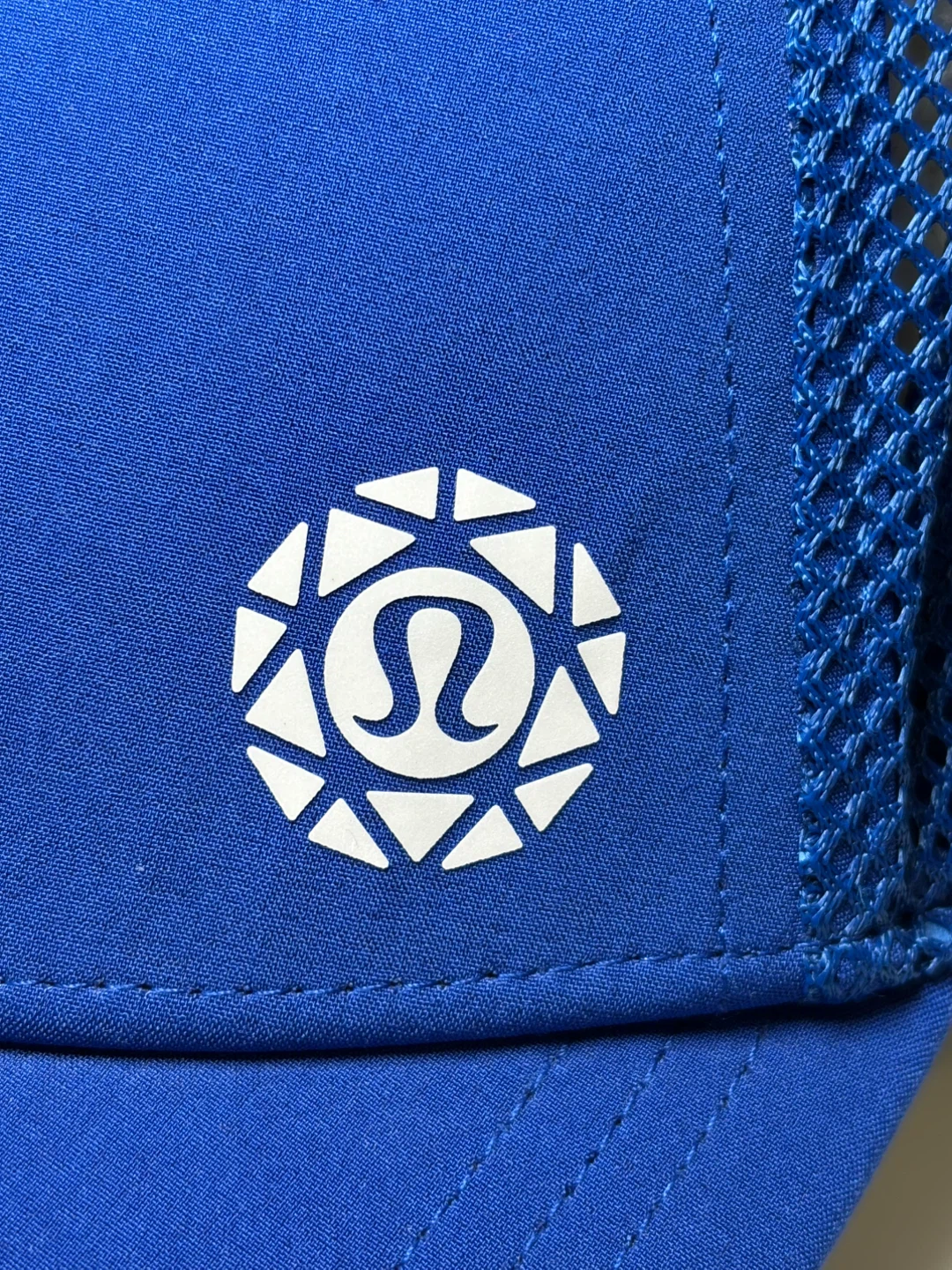Lululemon Blue Mesh Trucker Hat - photo 3