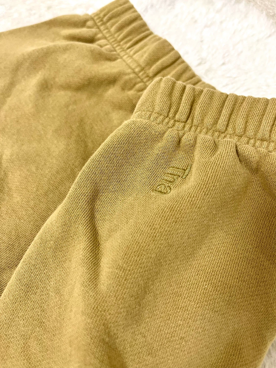Aritzia TNA CozyAF Sweatshorts - photo 2