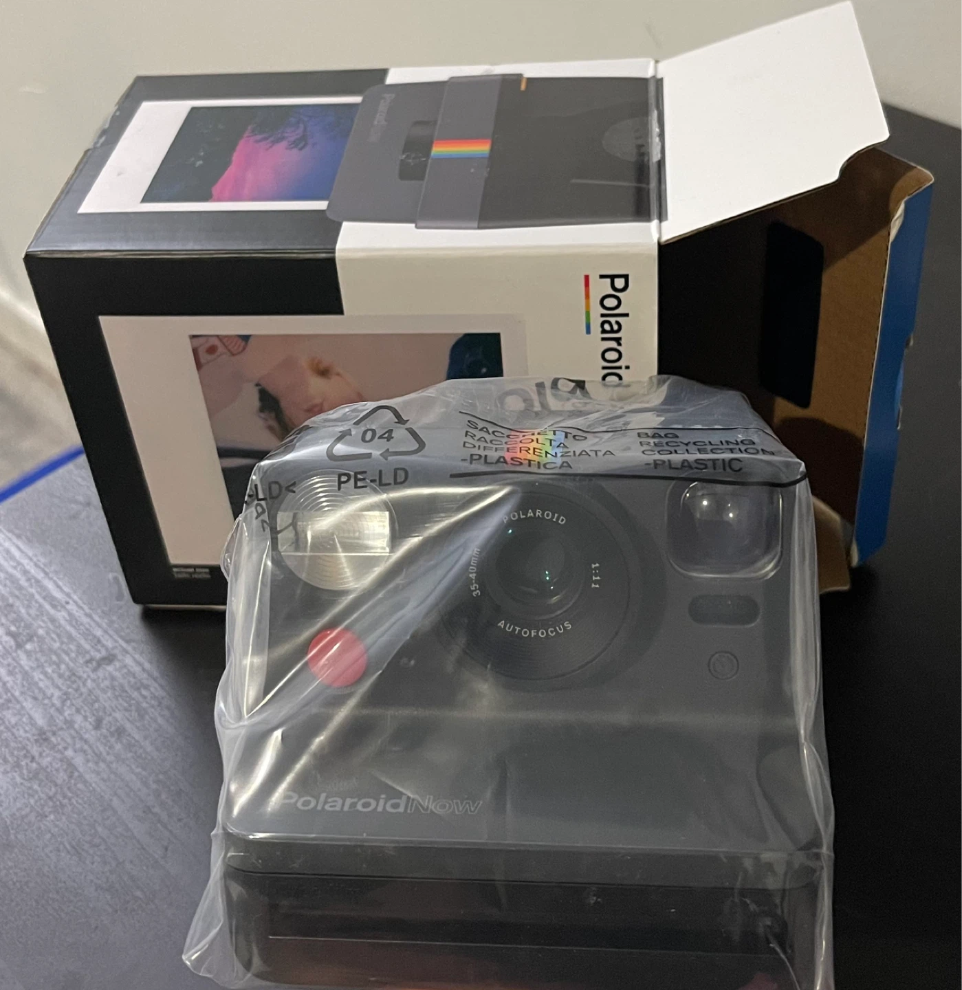 Polaroid Now Autofocus I-Type Instant Camera - Black - photo 4