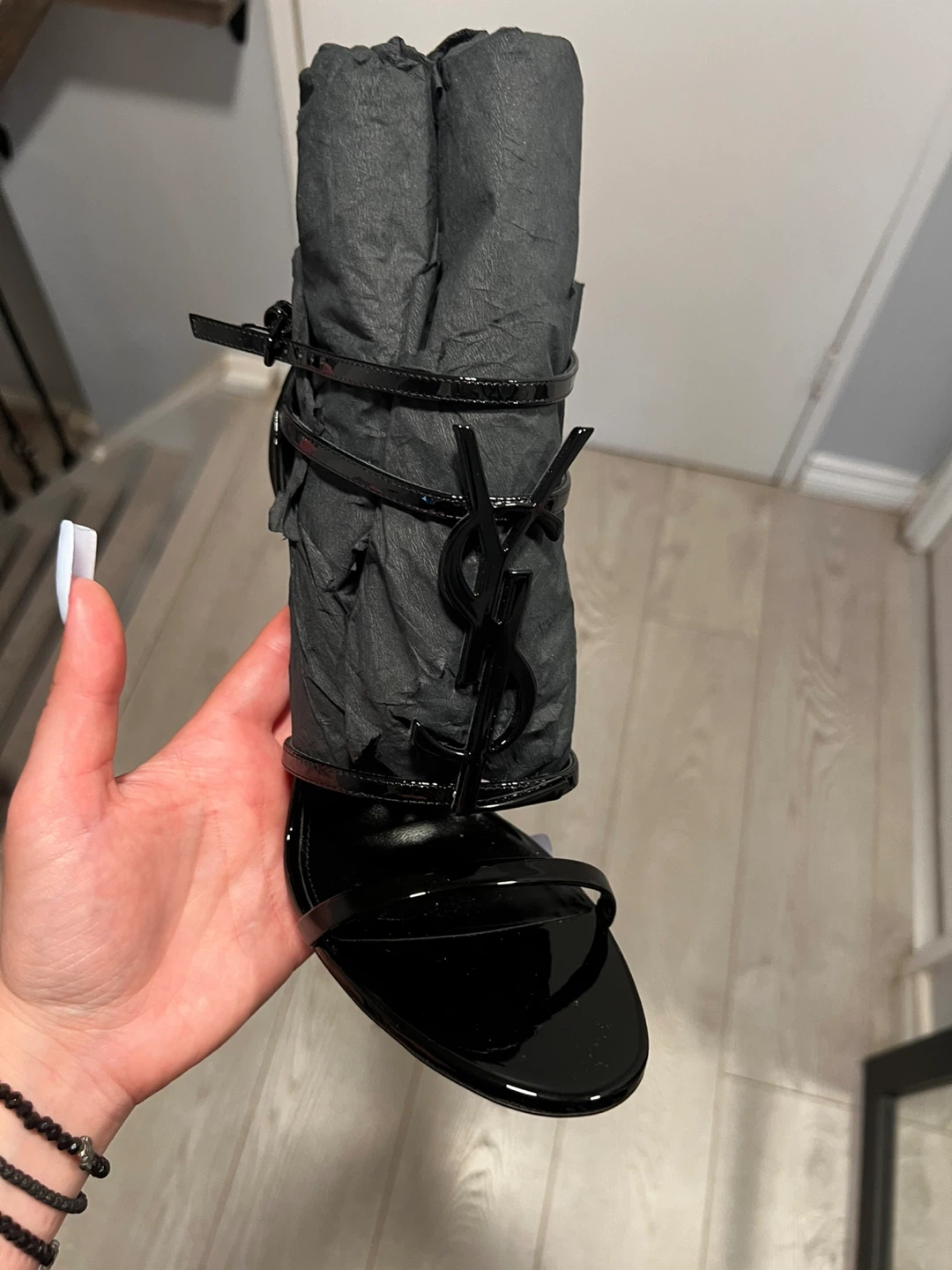 Saint Laurent Black Patent Leather Sandals - photo 3