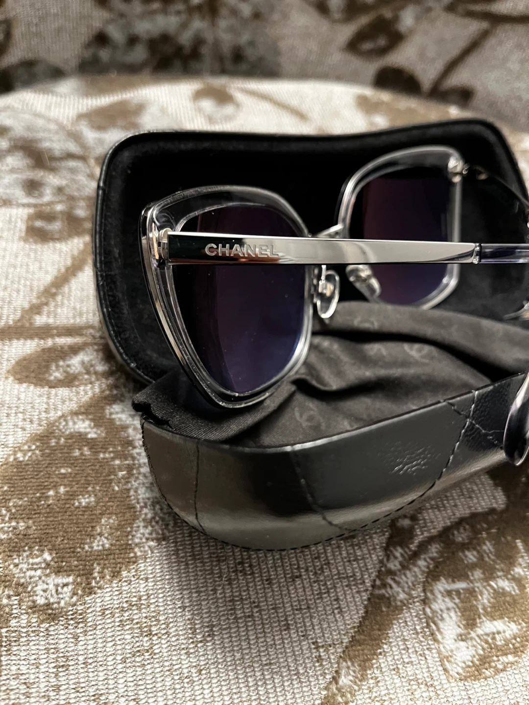CHANEL Sunglasses - photo 2