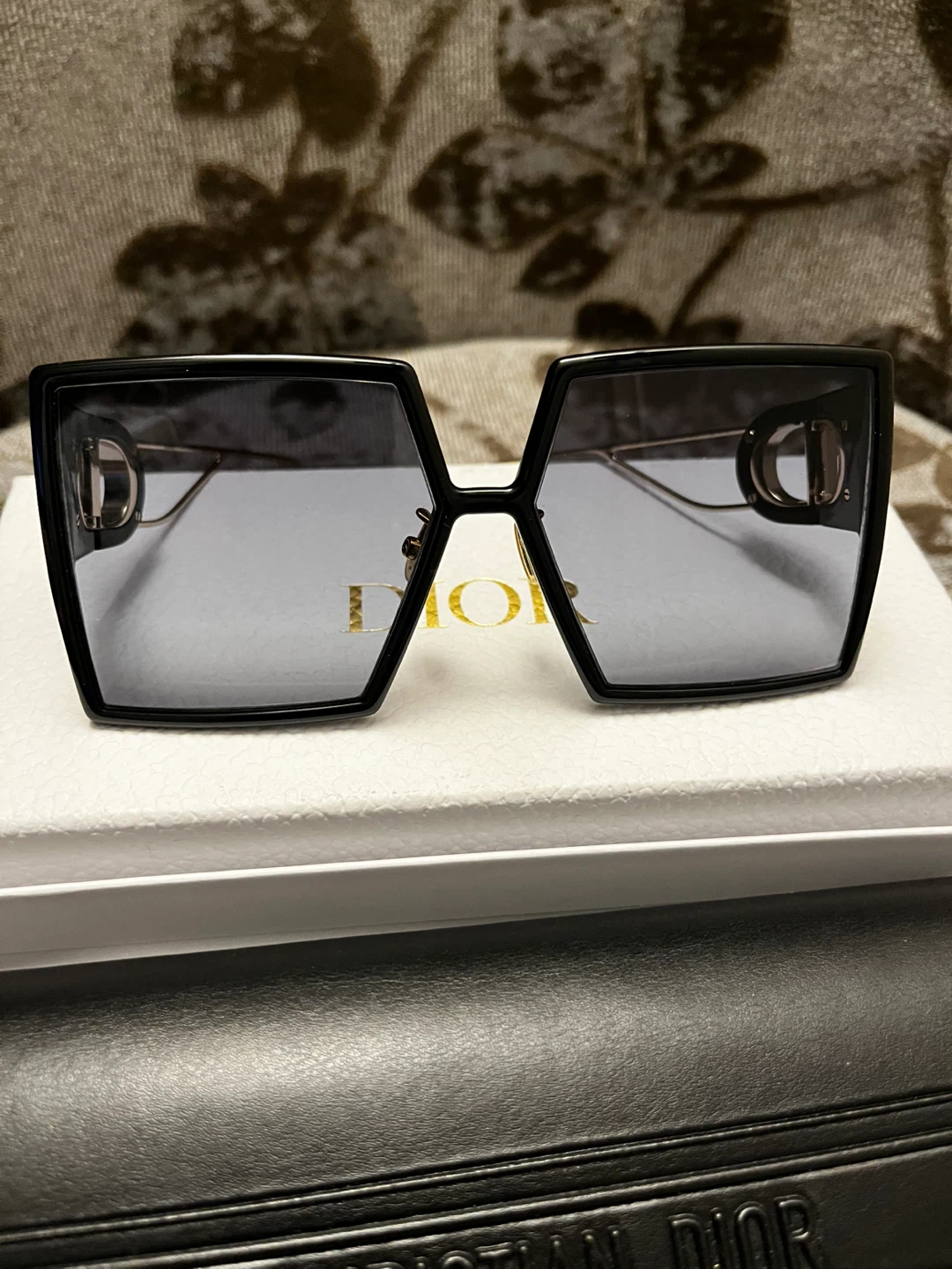 Christian Dior Sunglasses - photo 2