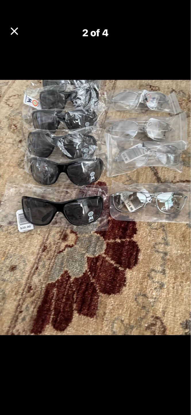 Lot of 8 Pairs of Sunglasses - photo 2