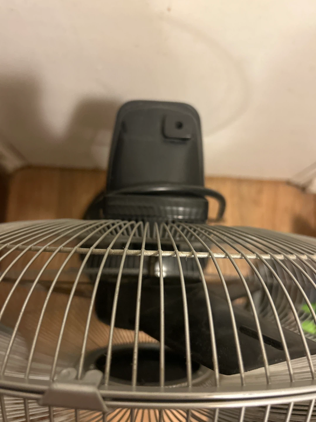 Honeywell Pedestal Fan - photo 2