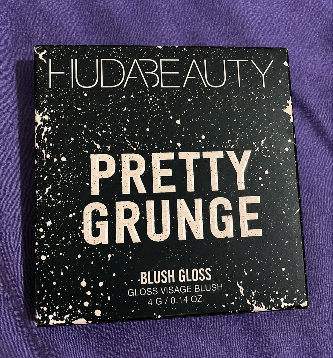 HUDA BEAUTY Pretty Grunge Blush Gloss
