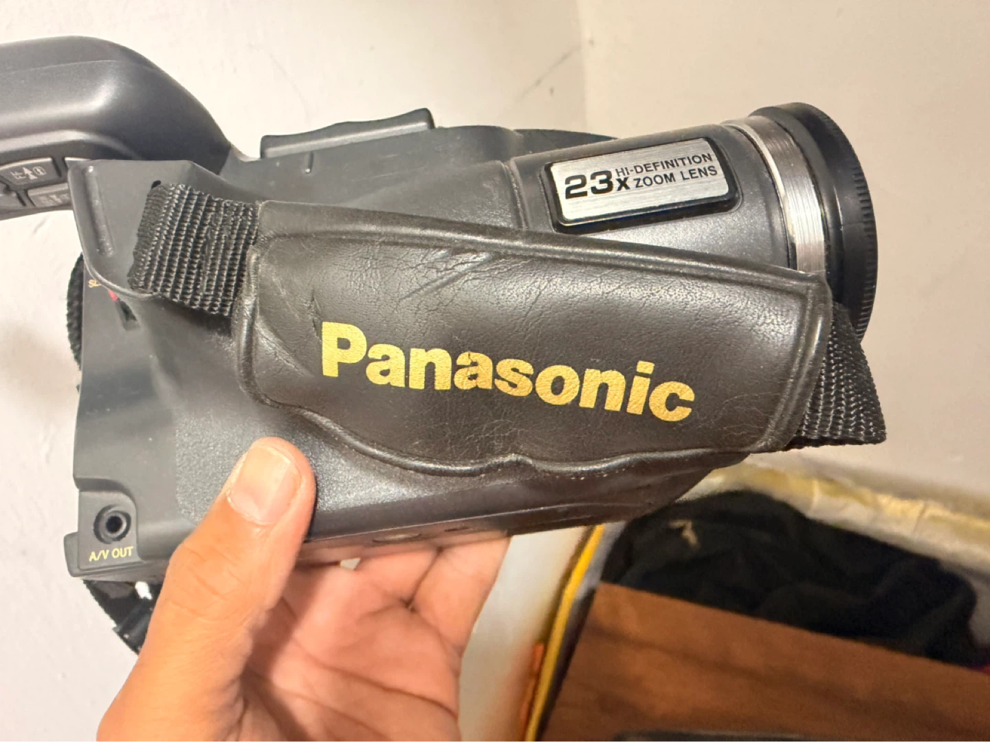 Panasonic 23x Hi-Definition Zoom Lens Camcorder with Case - photo 2