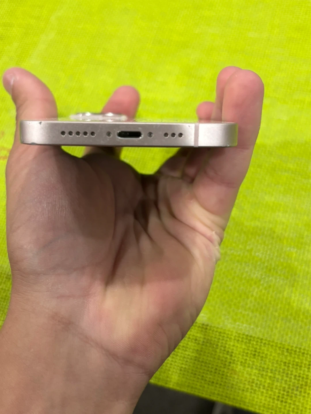 iPhone 13 128GB – Unlocked – Pink – $300 - photo 4