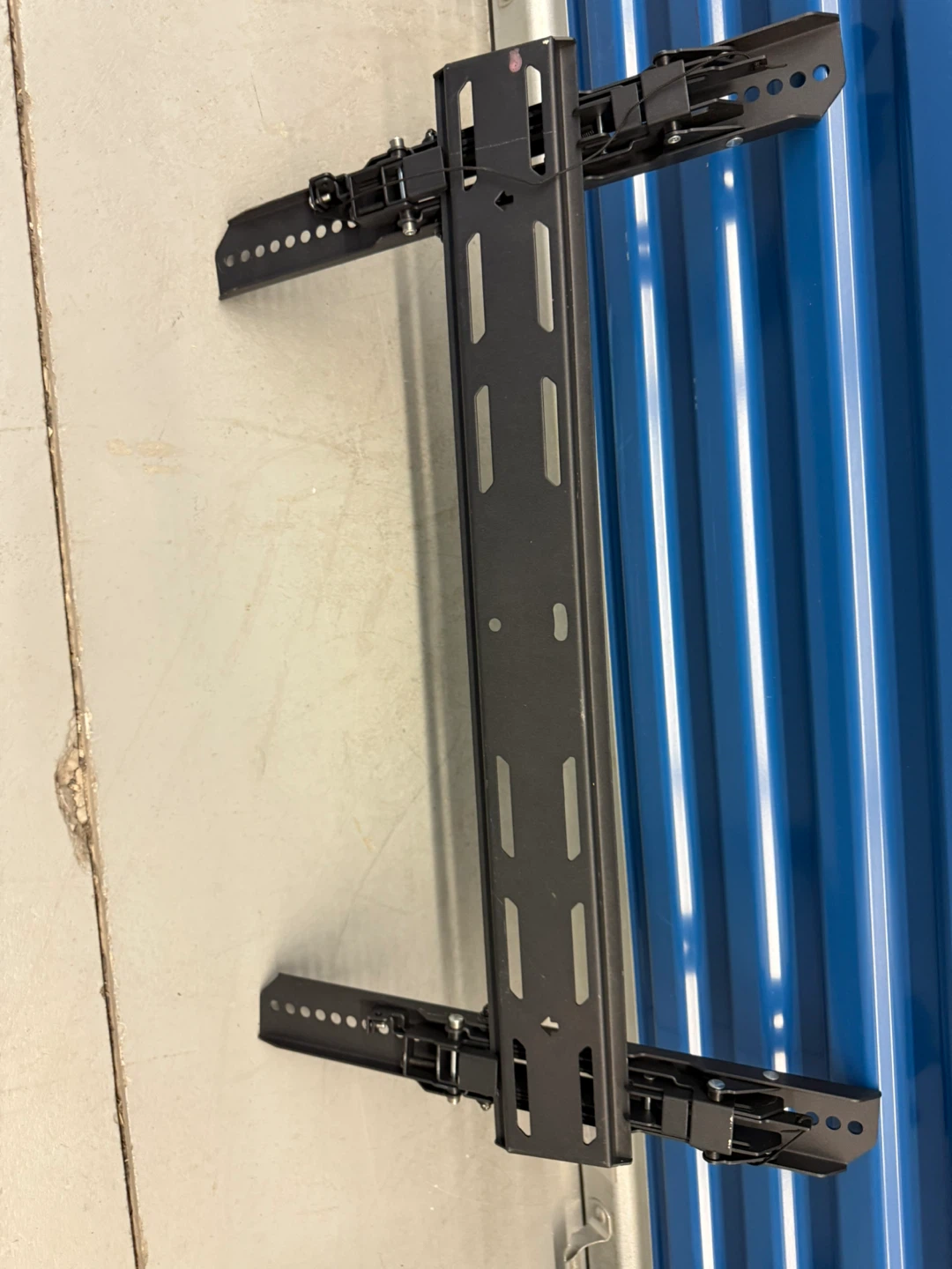 Black TV Wall Mount Bracket - photo 2