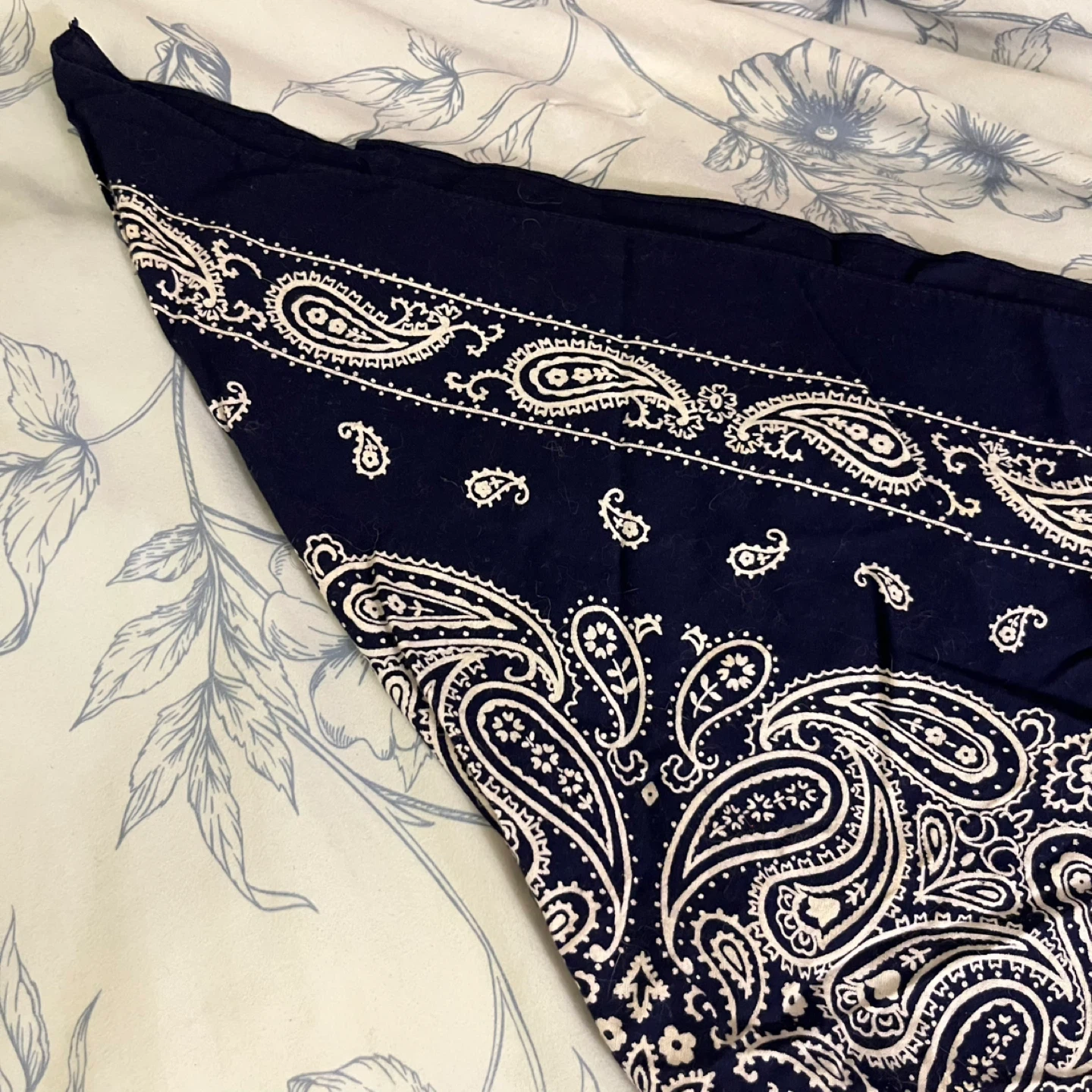 Vintage Navy Blue Paisley Bandana - photo 2