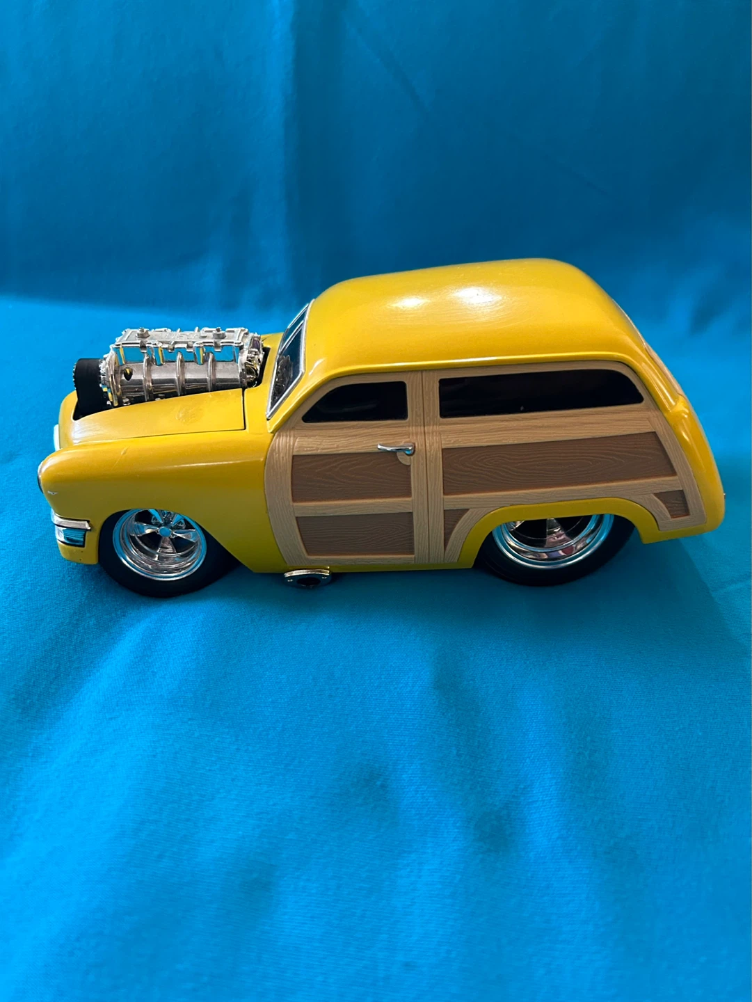 Yellow Ford Woody Wagon Model Car - photo 4