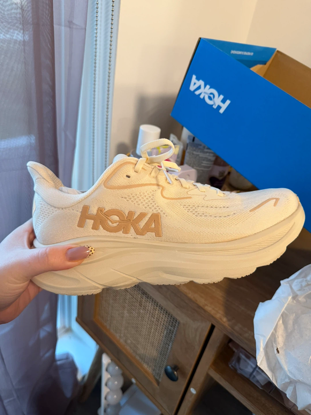 Hoka Clifton 10 Running Shoes size 10W/8.5M