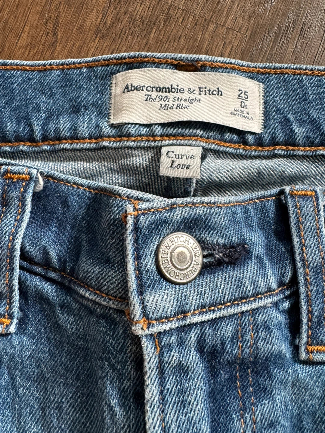 Abercrombie & Fitch The '90s Straight Mid Rise Jeans (24/25) - photo 3