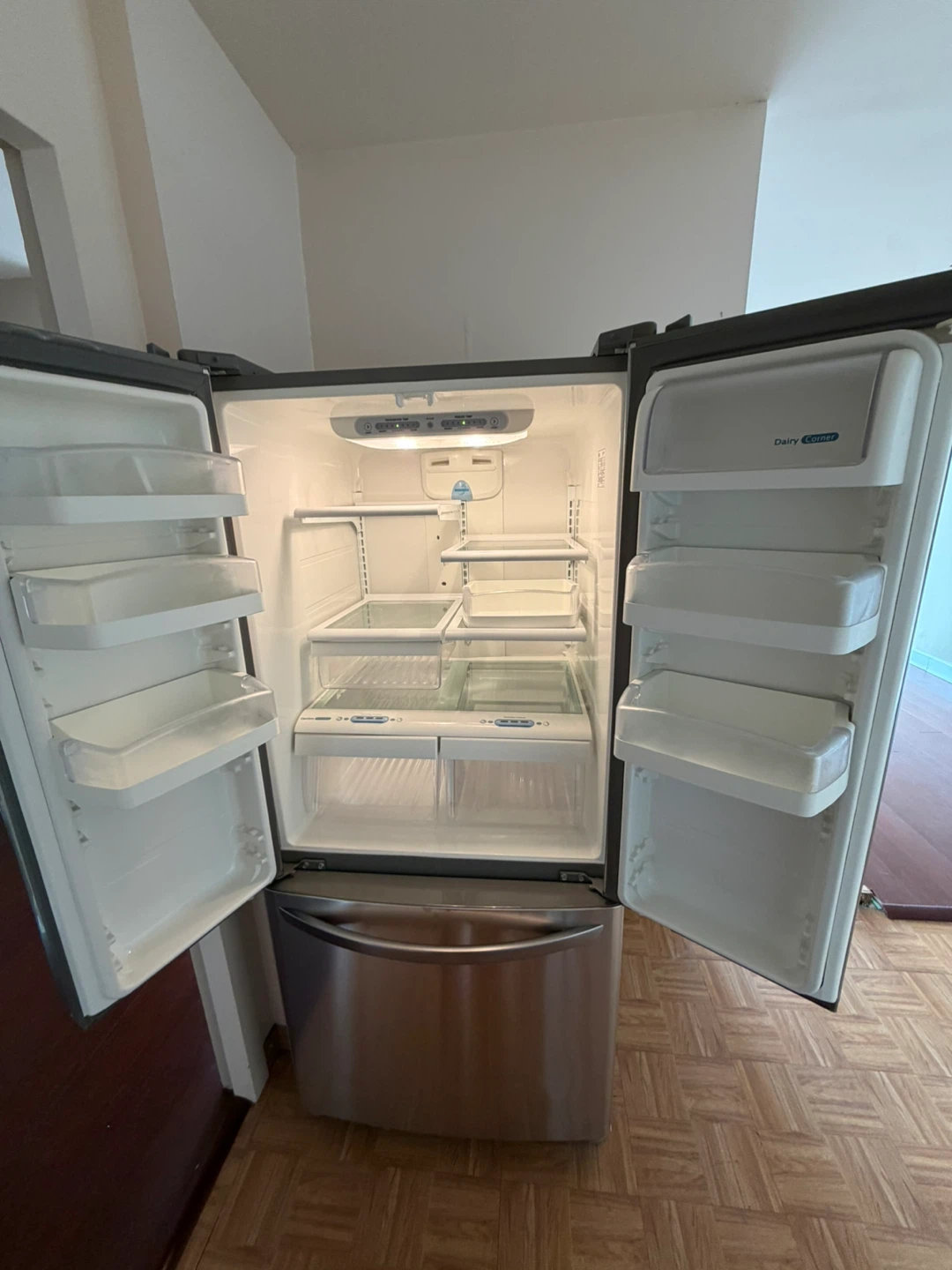 LG Stainless Steel French Door Refrigerator - photo 5