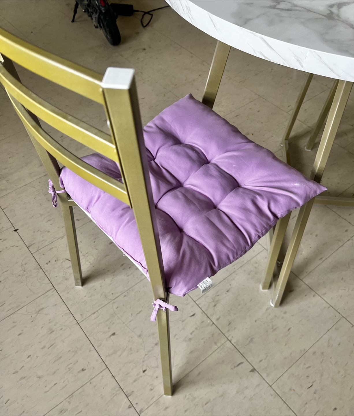 Modern dining table - photo 2