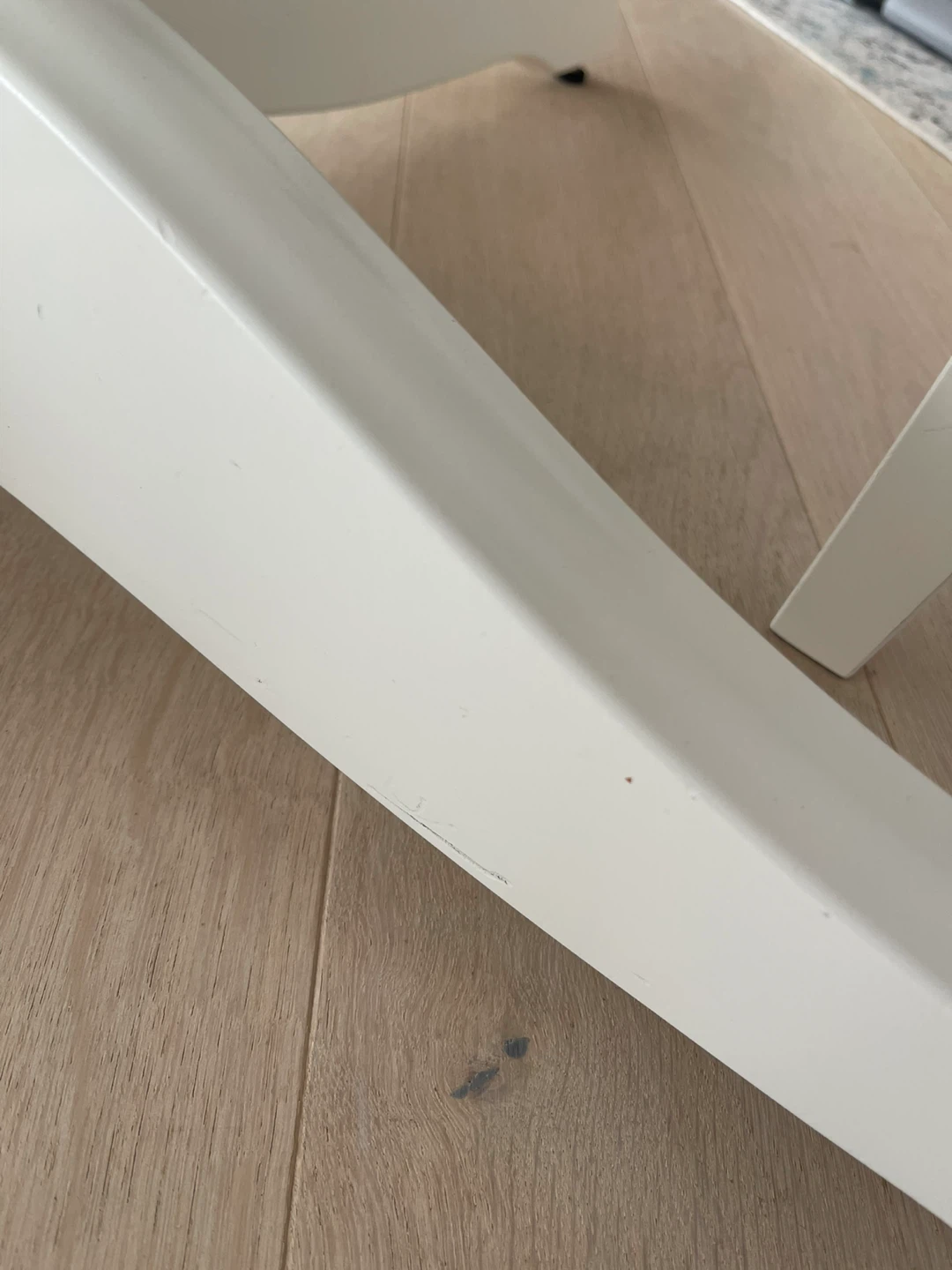 White Extendable Dining Table - photo 5