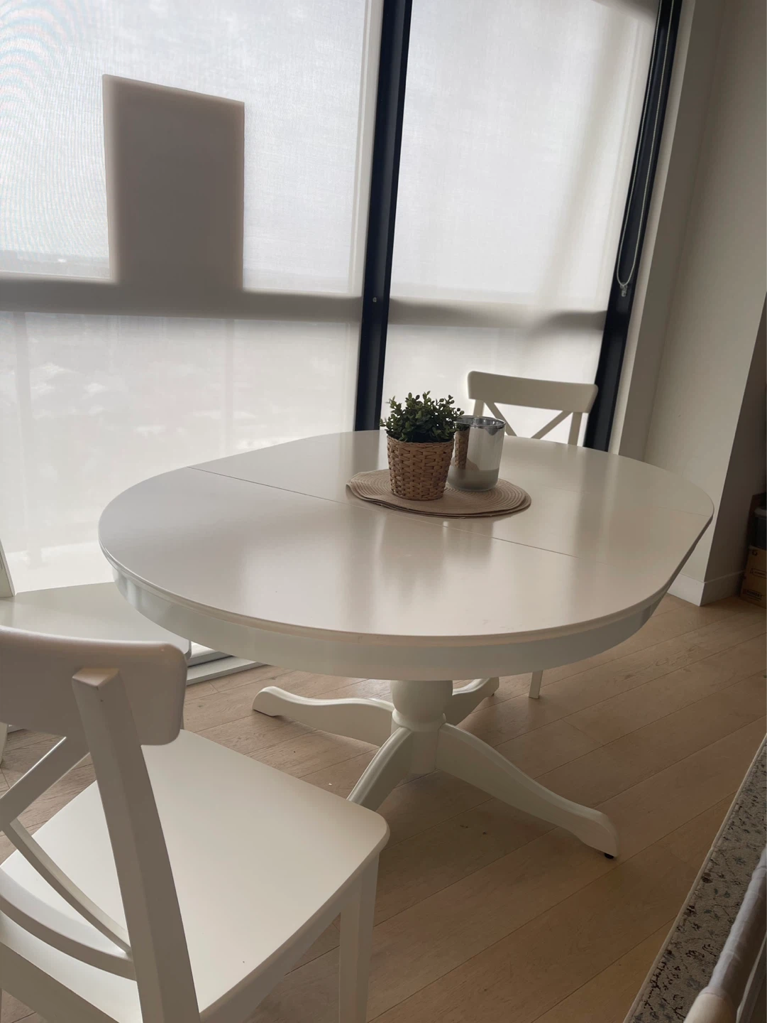 White Extendable Dining Table - photo 2