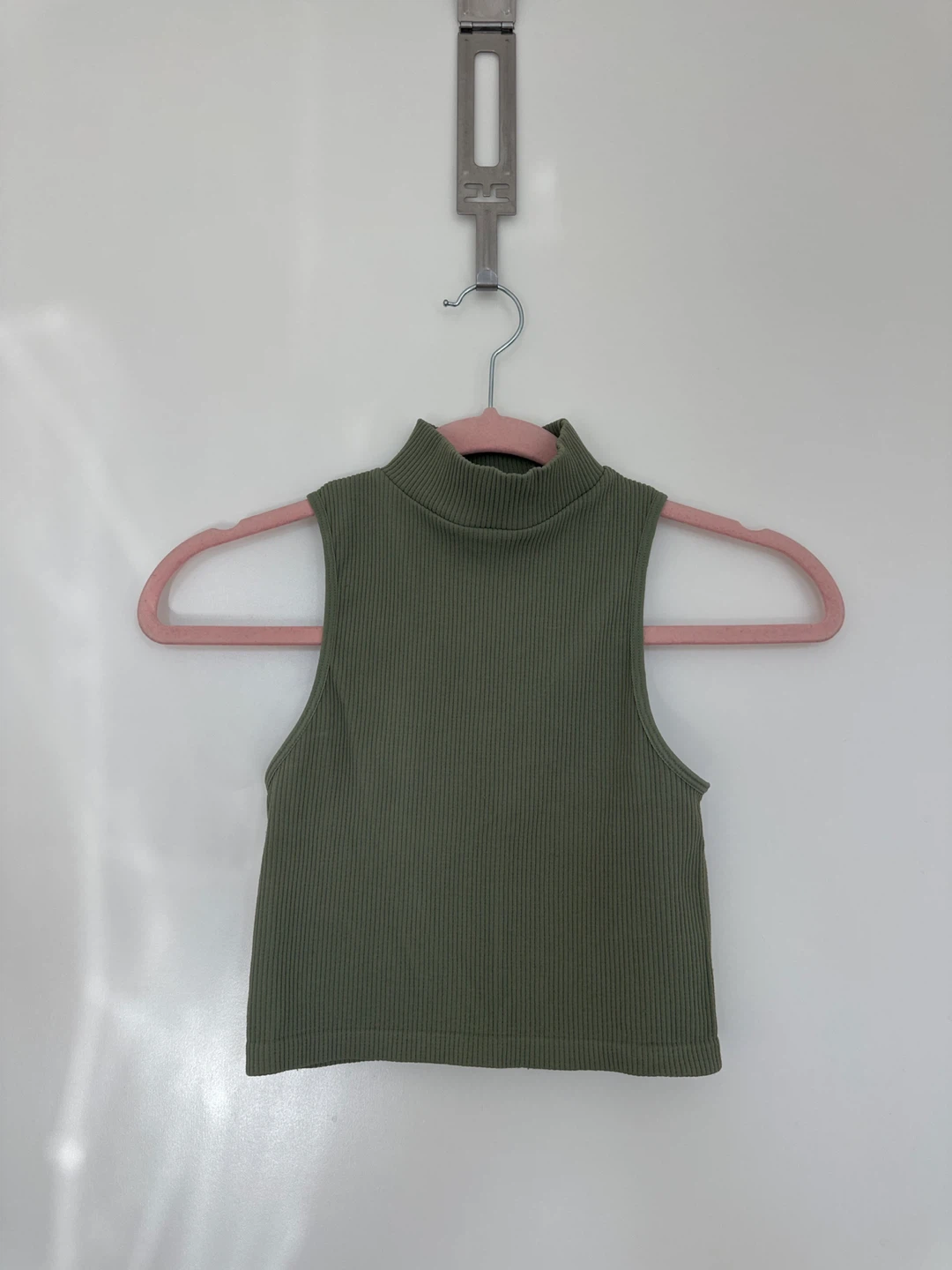 ZARA Ribbed Mock Neck Sleeveless Crop Top