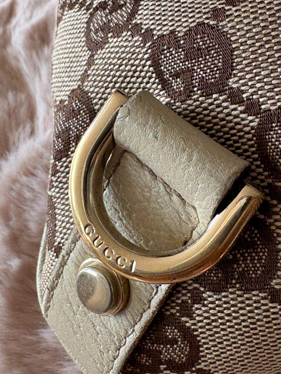 Gucci GG Canvas Shoulder Bag - photo 4