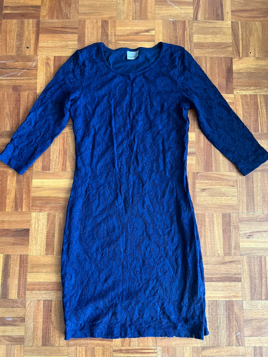 Dress (4th pic- actual shade)