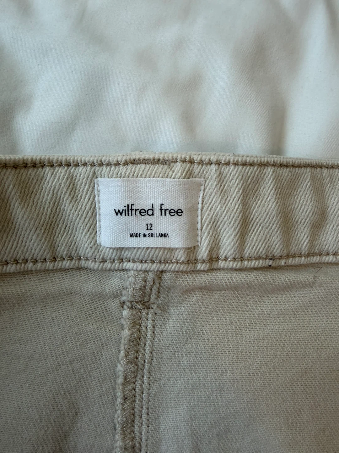 Aritzia Beige Cargo Pants Size 12 - photo 4