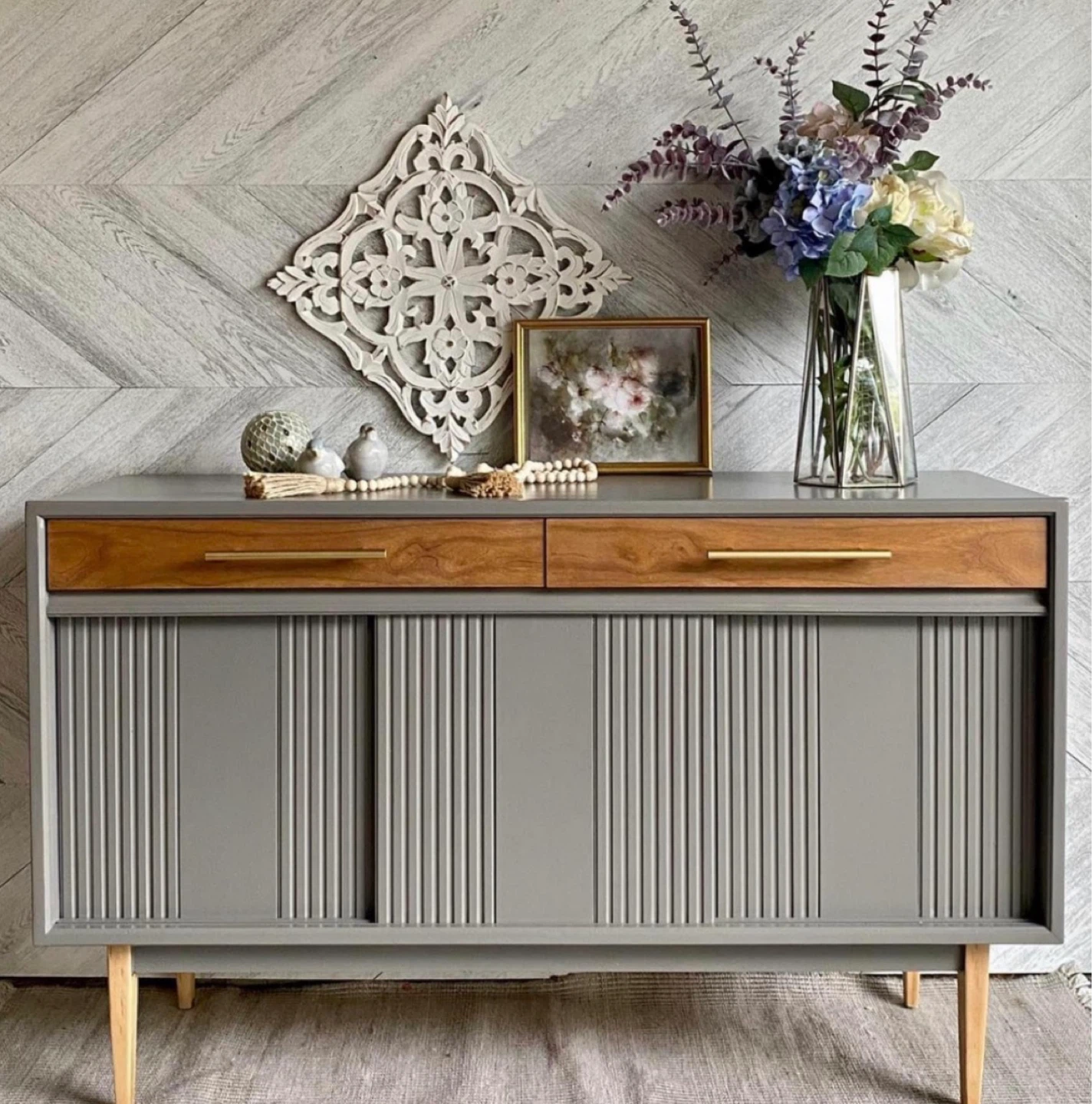 Grey and Wood Sideboard with Sliding Doors - photo 3