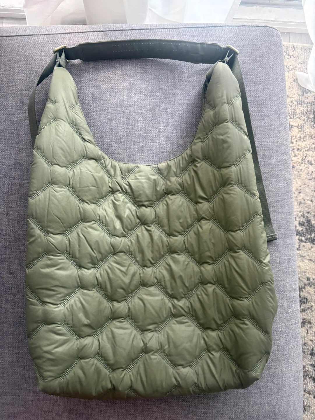 Lululemon Quilted Bag - photo 2
