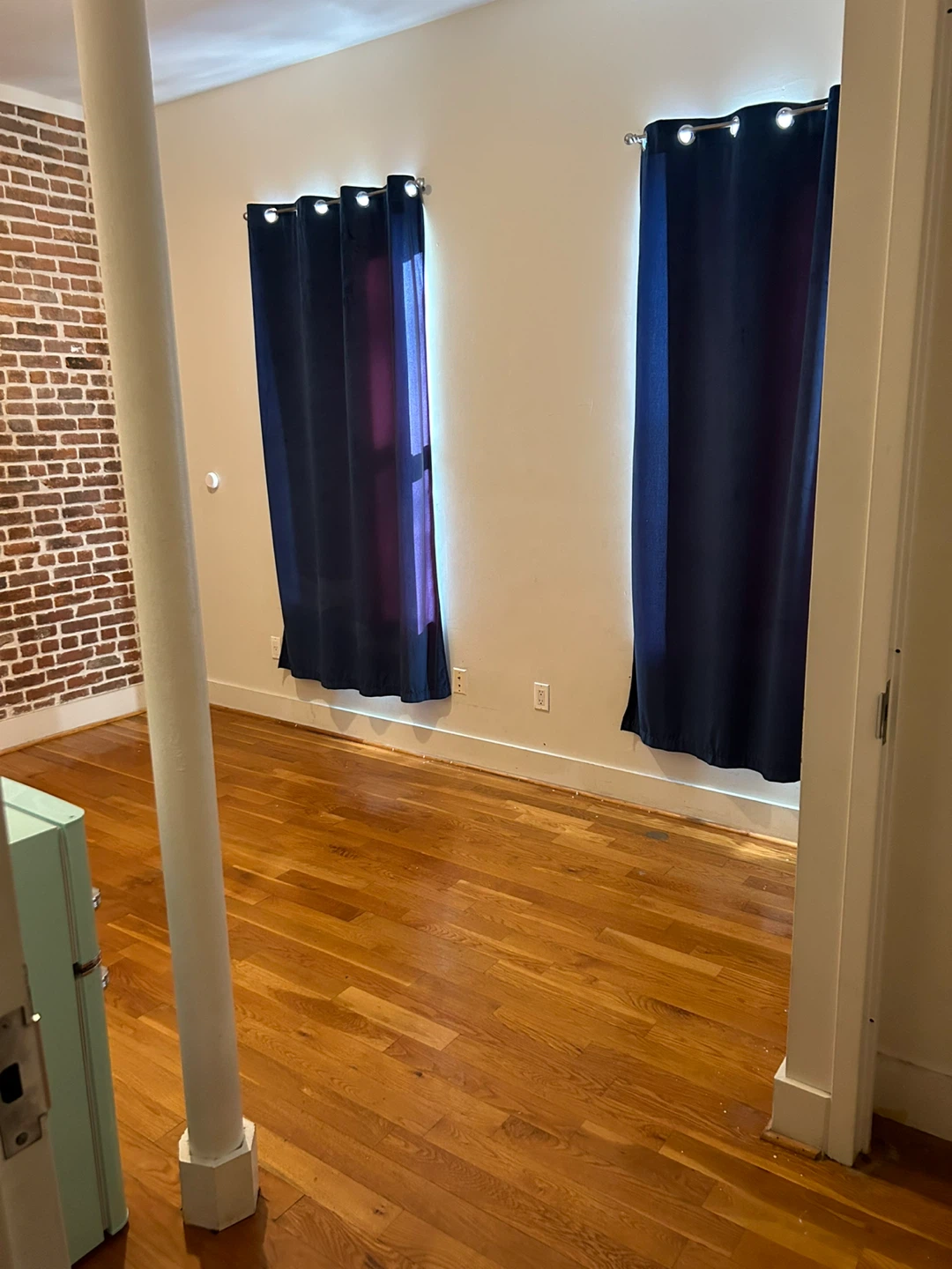 PRIVATE ROOM WITH SHARED KITCHEN & BATH