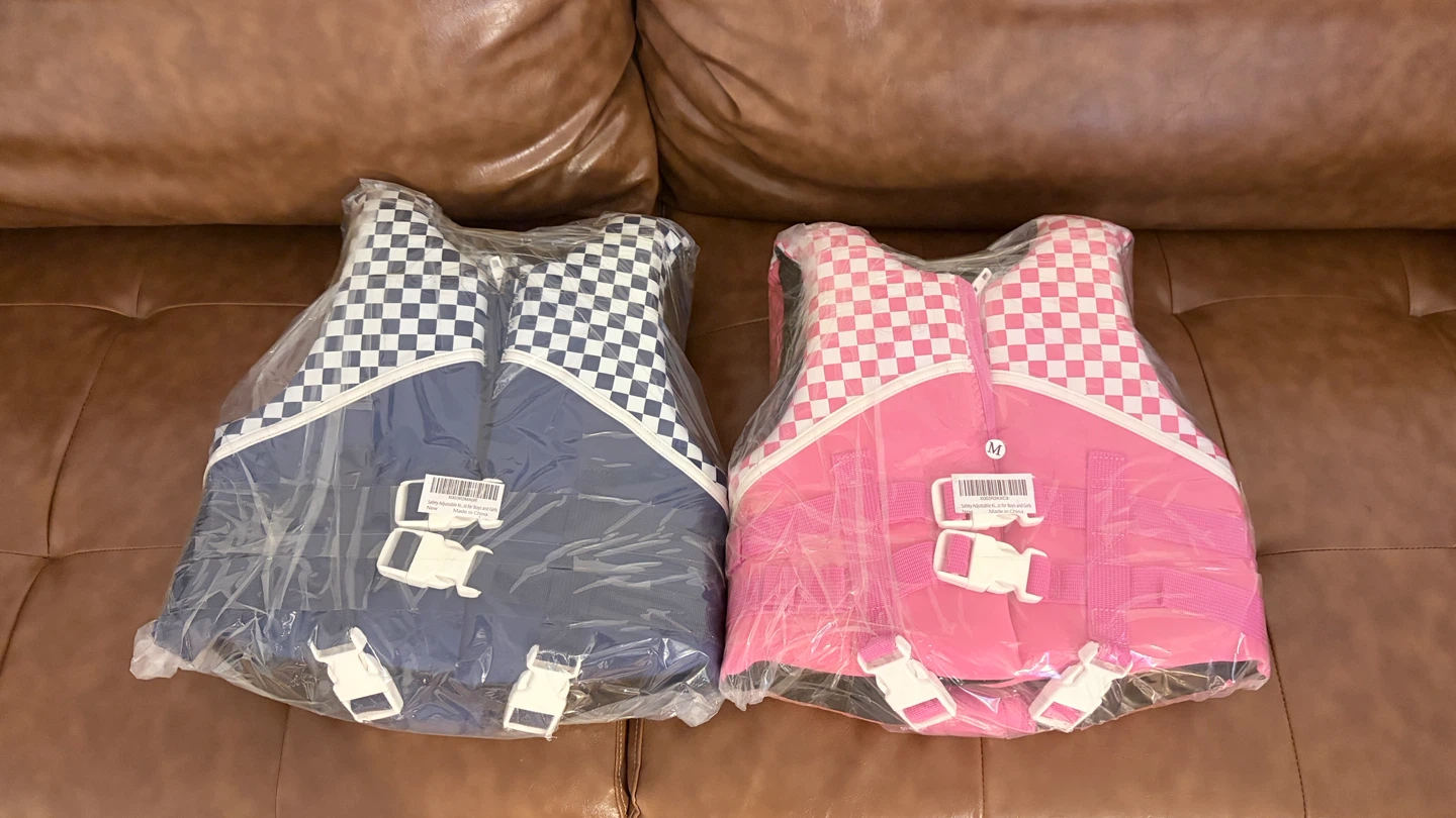 Chriffer Life Vests - Blue & Pink
