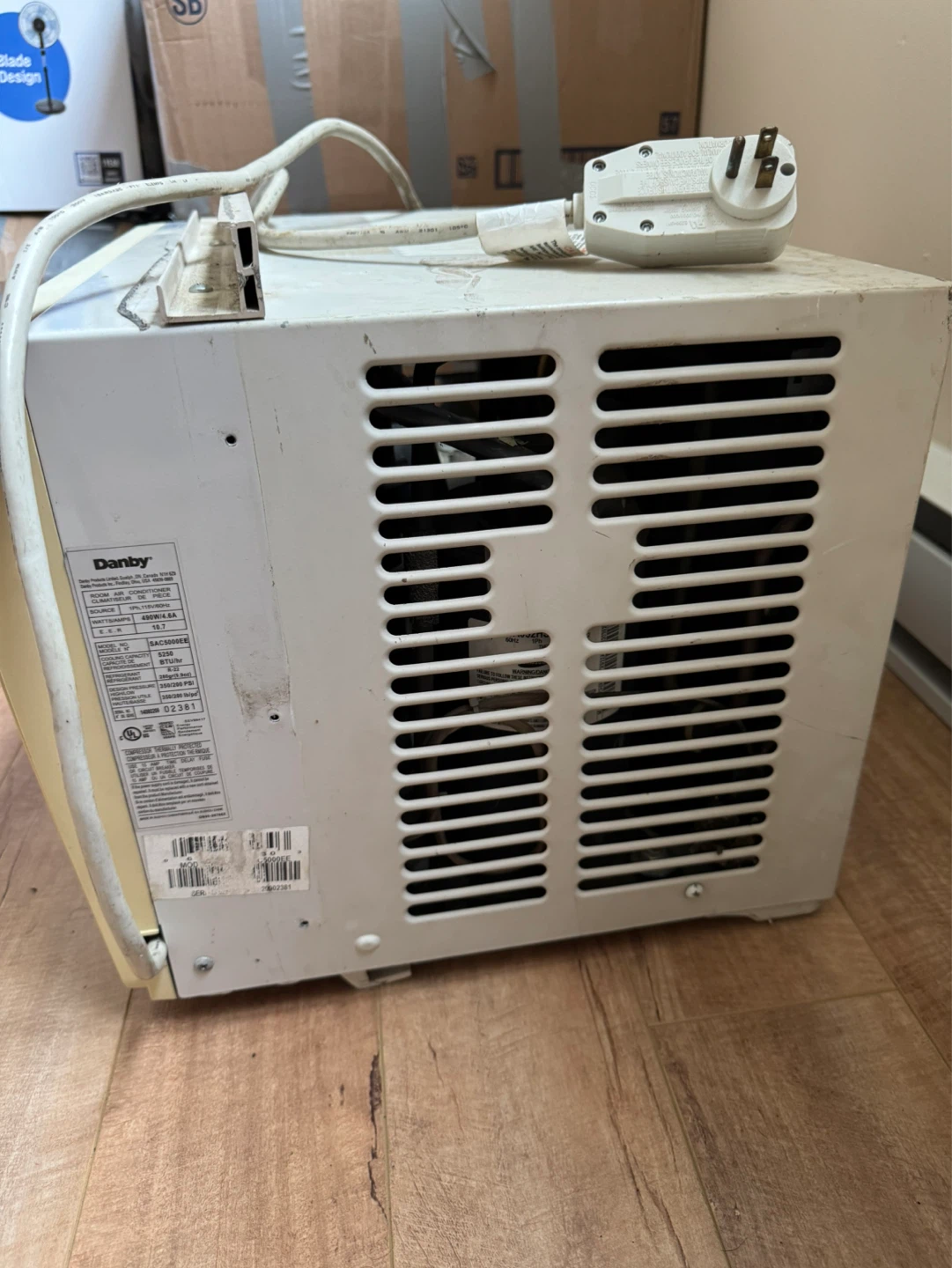 Danby Window Air Conditioner - photo 2