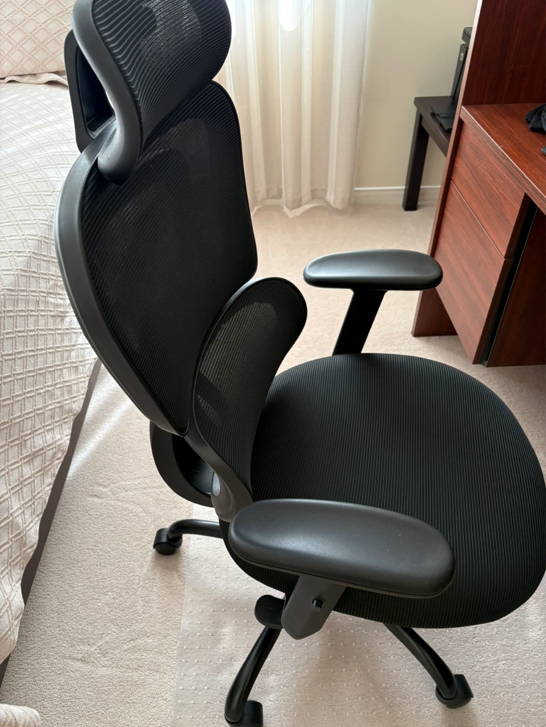 Ergonomic Mesh Office Chair - photo 4