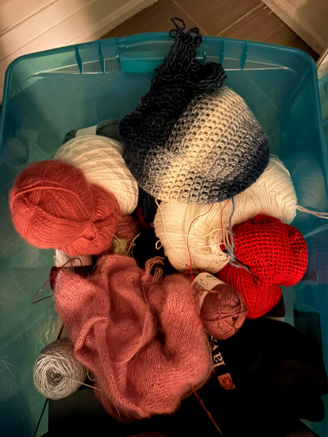 Various Yarn Skeins - photo 2