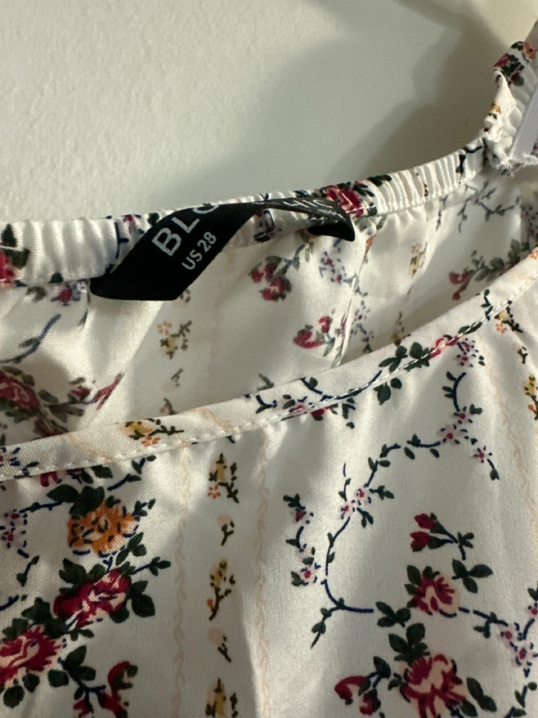 Bluish floral off-the-shoulder romper US 28 - photo 2