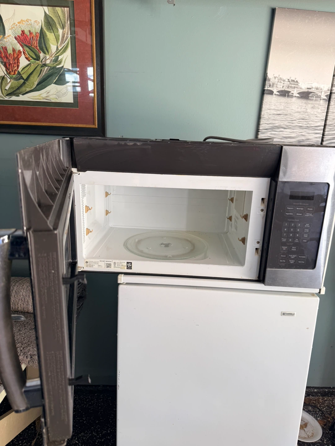 GE Over-the-Range Microwave