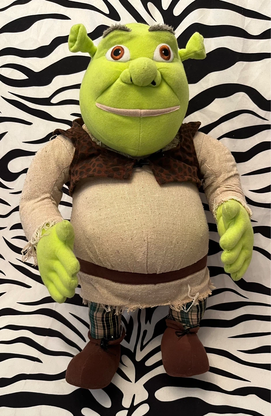 🖤 Universal Studios Shrek 18 inch Plush Toy 🖤