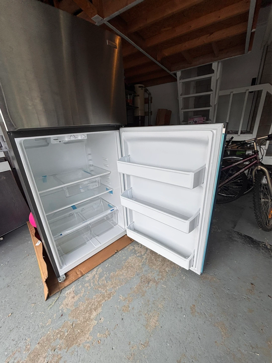 Frigidaire Refrigerator for Sale - photo 3